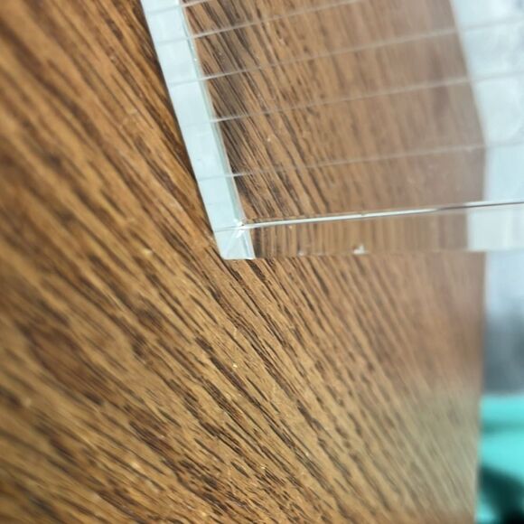 Stunning Bulova crystal clock that shows the gears moving as it works. - Picture 6 of 6